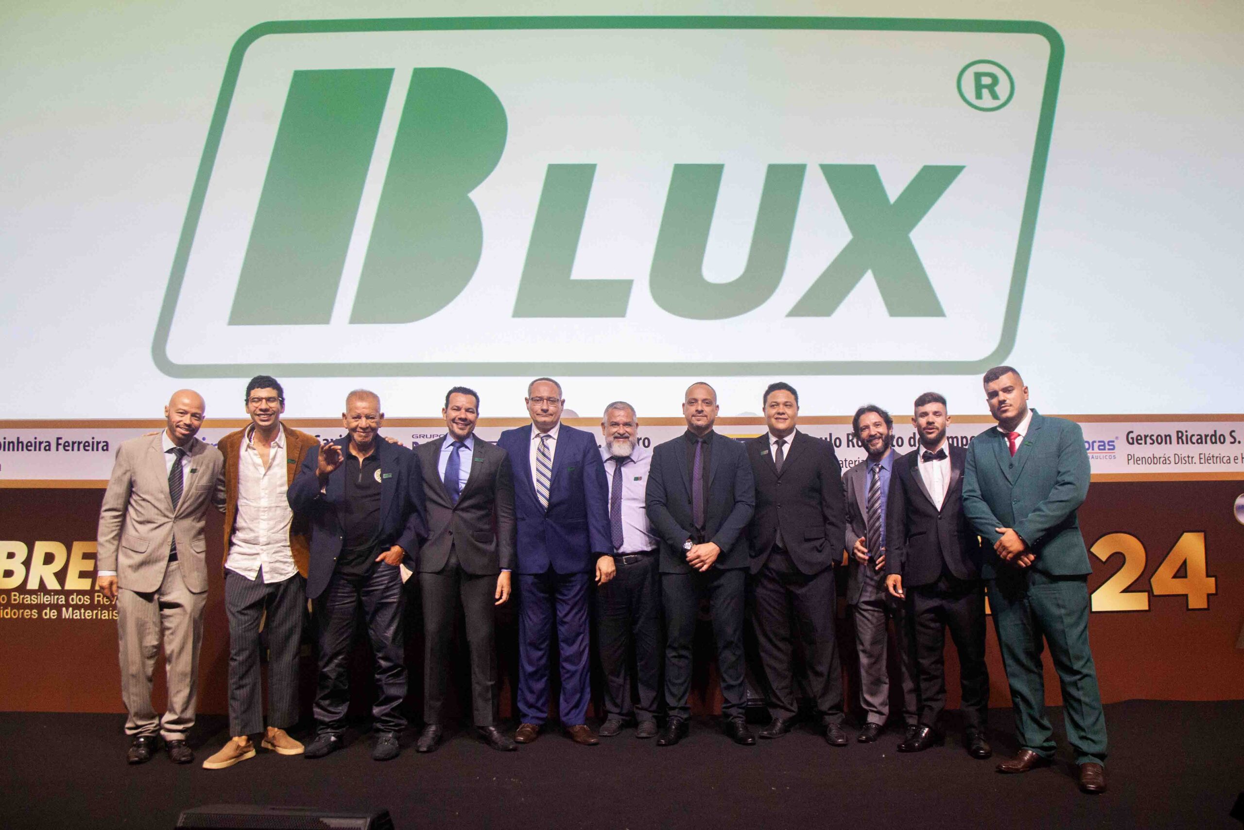 PATROCINADORA B.LUX – ROGÉRIO AUGUSTO SANTO – GUILHERME ANDRADE – ALEXANDRE ANDRADE – ALEXANDRE ANDRADE JR. – FLÁVIO BUSICO – RODRIGO CAMPOS (EMPRESA JMC) – PERICLES BARBOSA – PEDRO VALVERDE E JONATHAS OLIVEIRA.