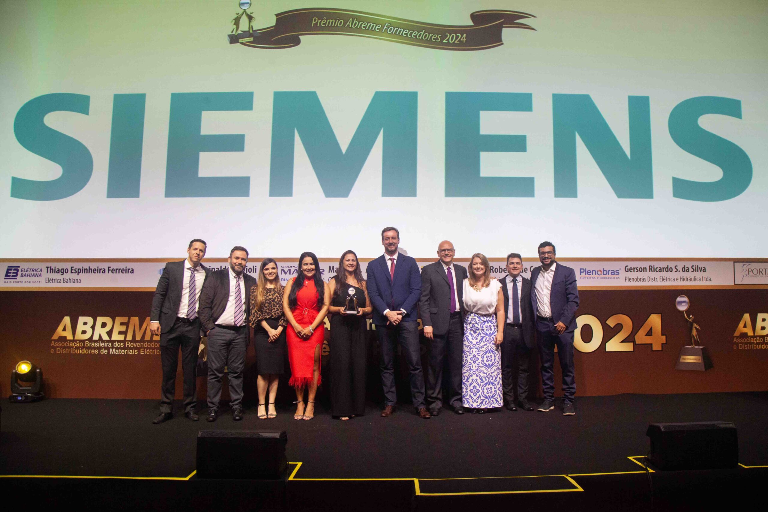 PATROCINADORA SIEMENS – DANILO ALONSO – THIAGO FRANCO – BIANCA CERVEIRA – DENISE VIDOTTI – ELAINE PORTO – RONNIE EUSÉBIO – FÁBIO OLIVA – BEATRIZ DOBELIN – RICARDO SOUZA E JOÃO LIMA.