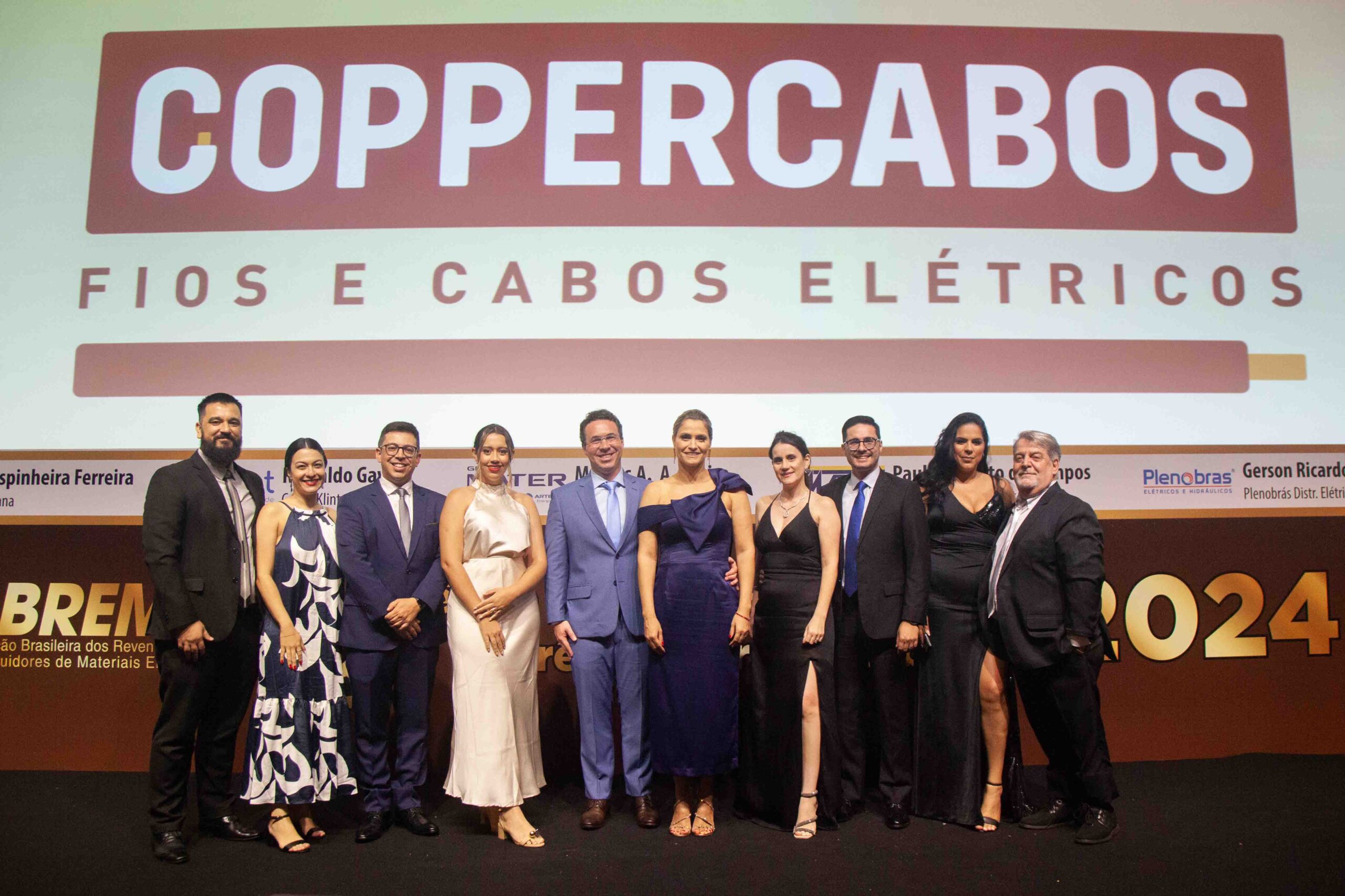 PATROCINADORA COPPERCABOS – LEANDRO MIRANDA E JENNIFER (ESPOSA) – RAFAEL FERREIRA E TAÍNA (ESPOSA) – BRUNO LAURINO DE ARAÚJO – JOYCE PERPETUO – ANA CAROLINA (ESPOSA) E RODRIGO SOUSA – CLÁUDIA (ESPOSA) E CARLOS AUGUSTO RAFAINI.