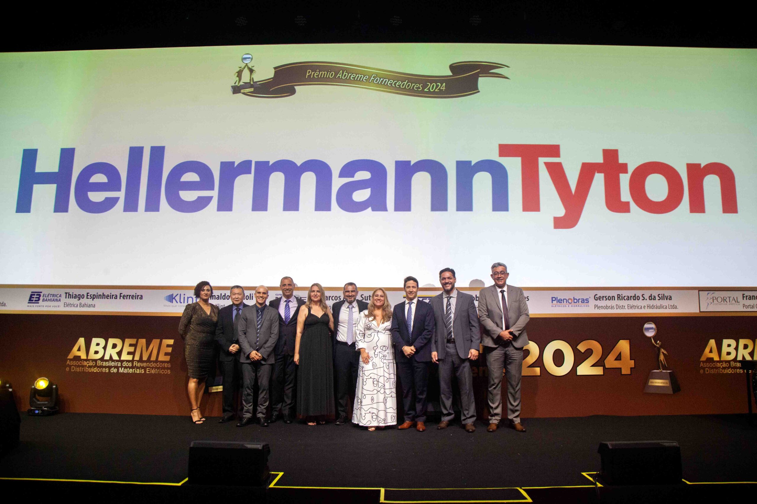 PATROCINADORA HELLERMANN TYTON – TATIANE DE PAULA SOUZA – ANDERSON SATO – RICARDO MARTUCHI – MÁRCIO FAVILLA – ROSE IZOPPE – RICARDO FRAGATA – ROSE MATOS – ALEXANDRE ZAVARIZI – FABRÍCIO ARAÚJO E MARCELLO RUEGGER