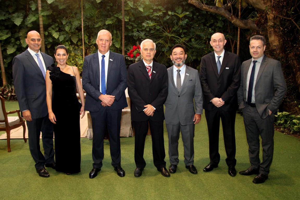 Gustavo Fiusa marido de Veridiana G. Bernaba Jorge – Francisco Simon – Paulo Roberto de Campos – Ricardo R. Daizem – Marcos A.A. Sutiro e João Carlos Faria Jr.