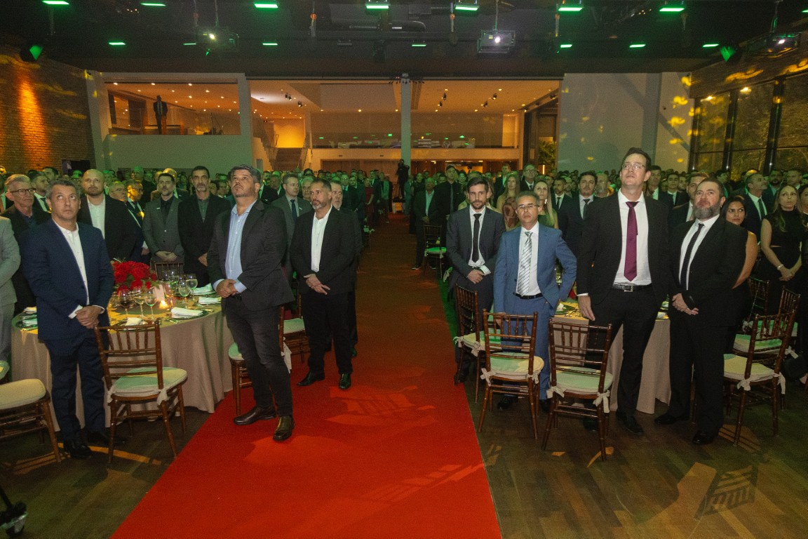 Momento do Hino Nacional.